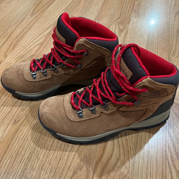 Columbia Brown and Red Women's Hiking Boots - Picture 2 of 7